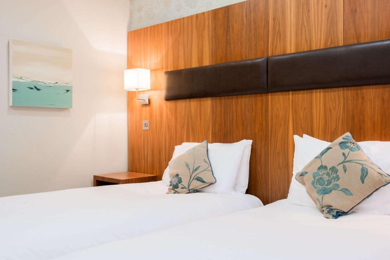 Ramada By Wyndham Cheltenham Golden Valley Ngoại thất bức ảnh