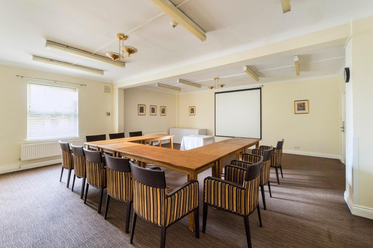 Ramada By Wyndham Cheltenham Golden Valley Ngoại thất bức ảnh
