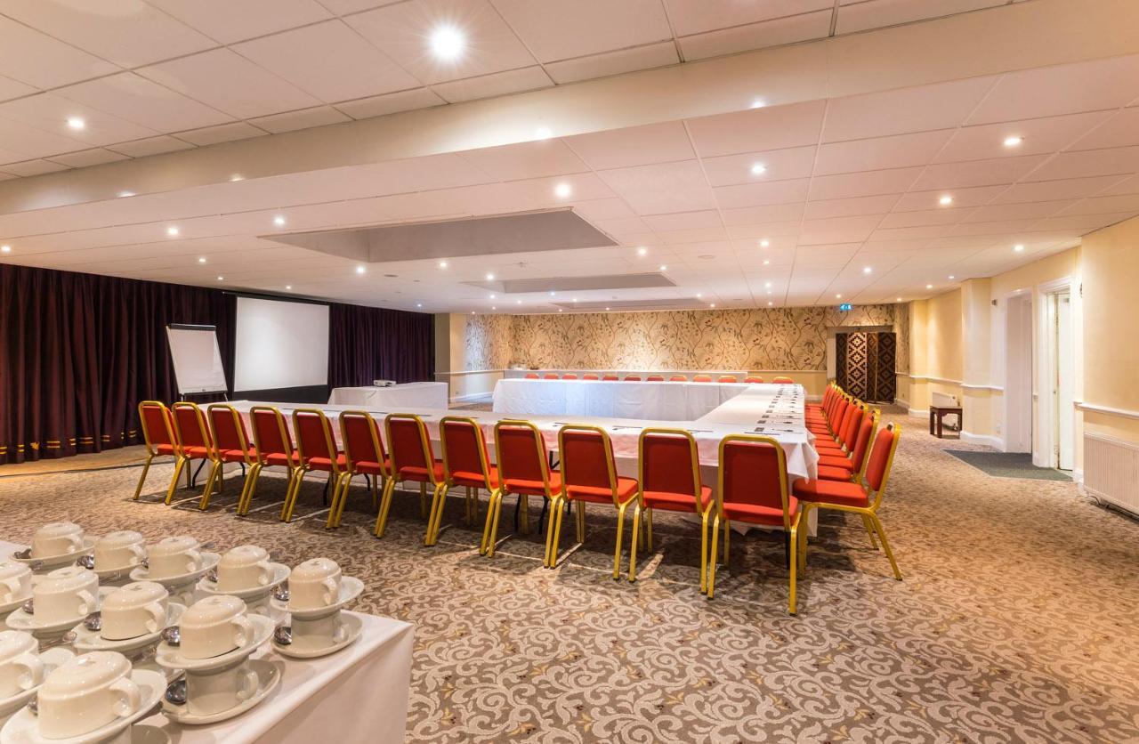 Ramada By Wyndham Cheltenham Golden Valley Ngoại thất bức ảnh