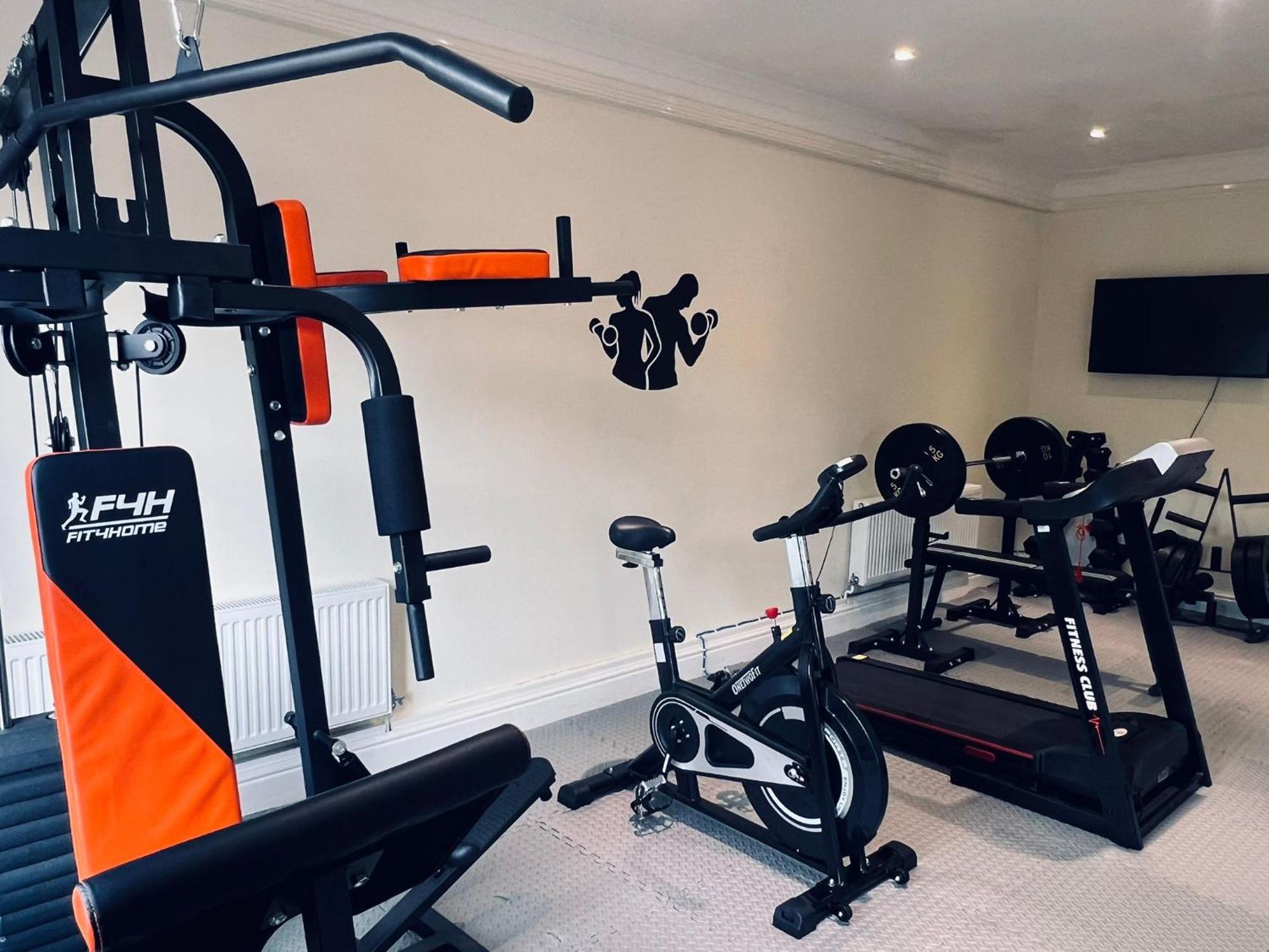 Ramada By Wyndham Cheltenham Golden Valley Ngoại thất bức ảnh