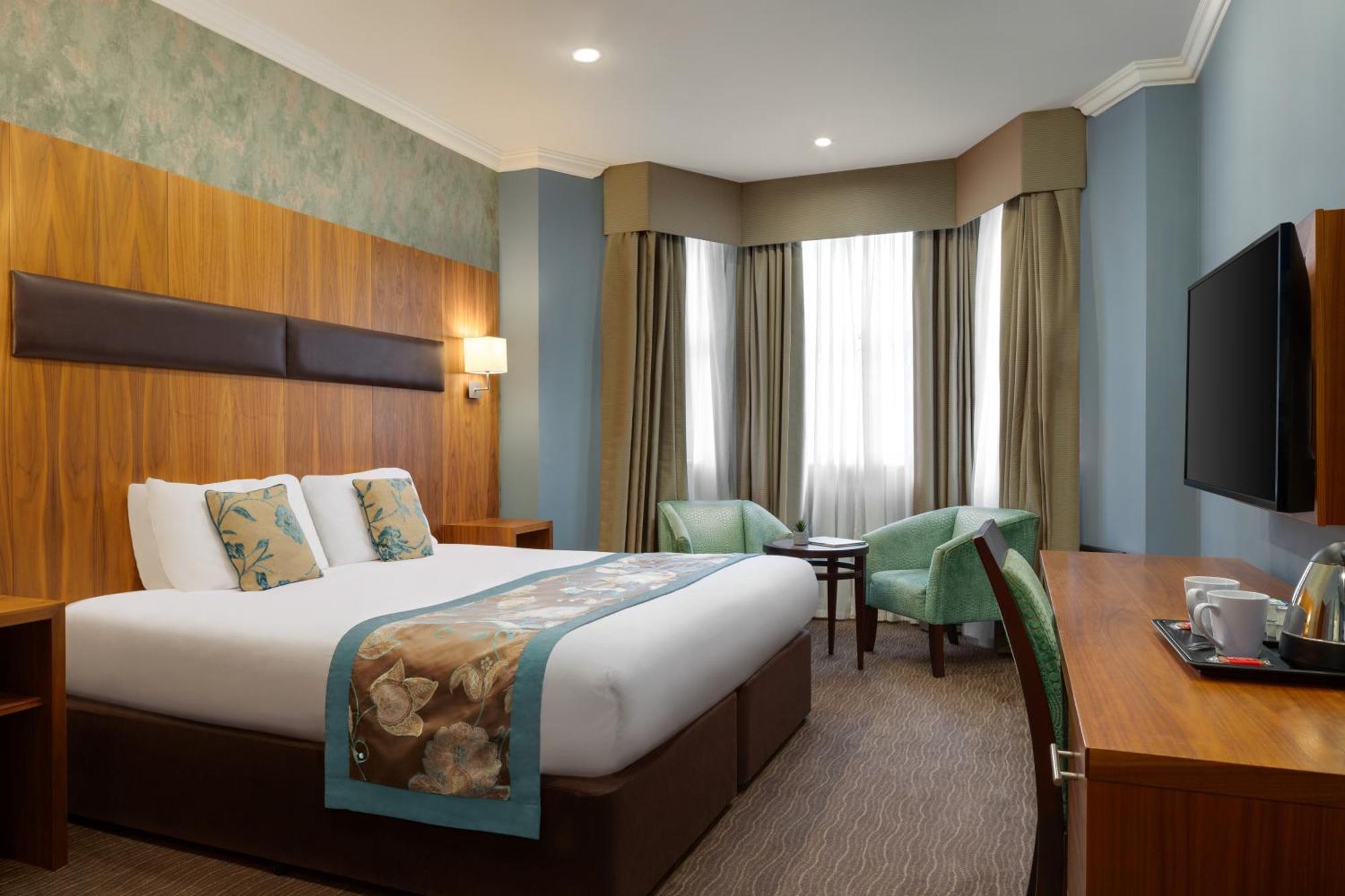 Ramada By Wyndham Cheltenham Golden Valley Ngoại thất bức ảnh
