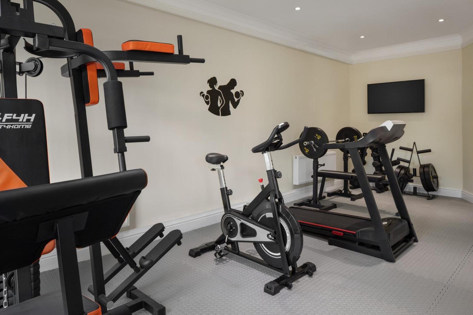 Ramada By Wyndham Cheltenham Golden Valley Ngoại thất bức ảnh
